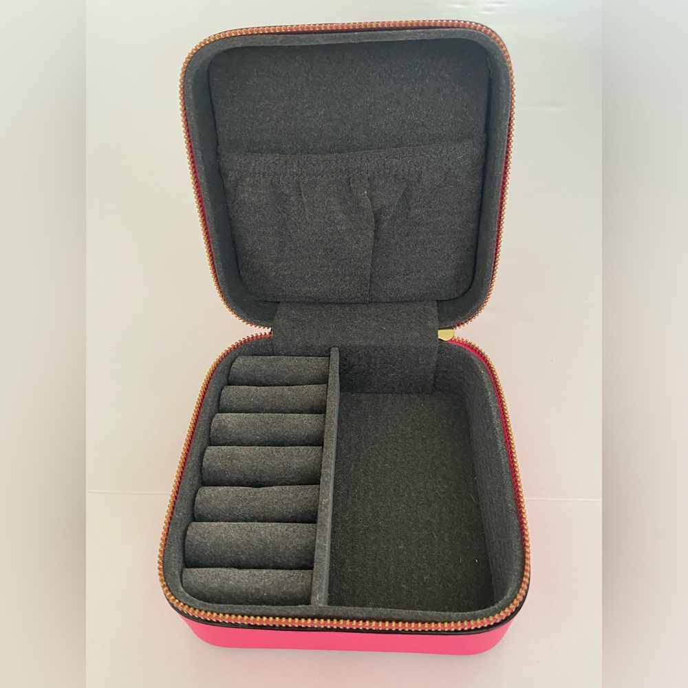 Target • Small Travel Accessory Organizer - Picture 2 of 11